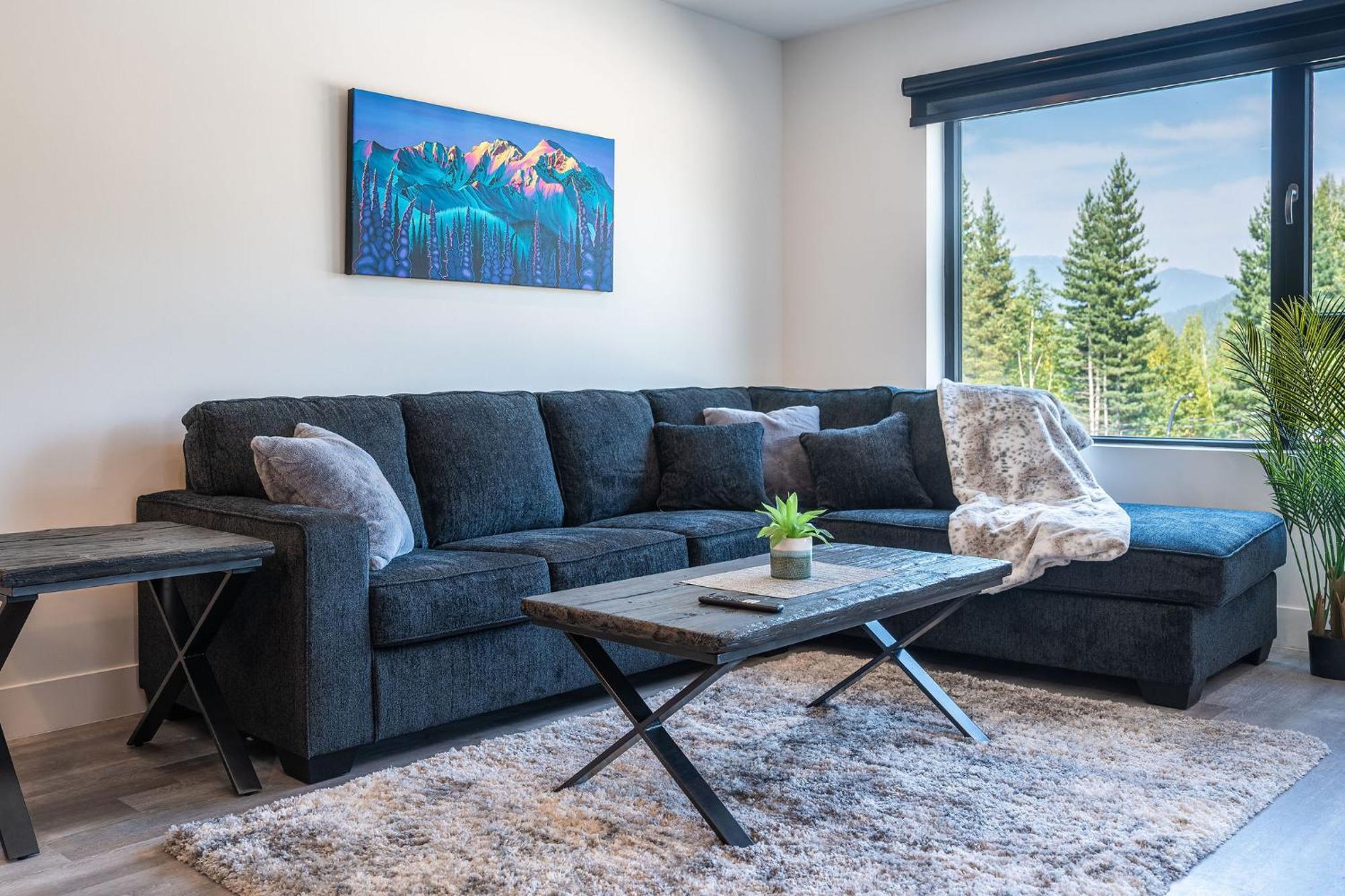 Alpine Haven By Revelstoke Vacations Lägenhet Exteriör bild